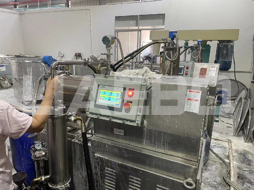 廣東某科技有限公司30L棒銷式砂磨機調試成功