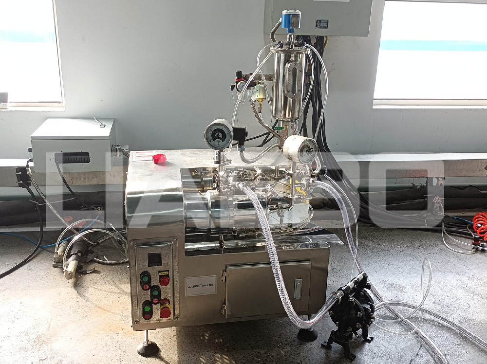 上海某新材料企業1L納米砂磨機調試成功